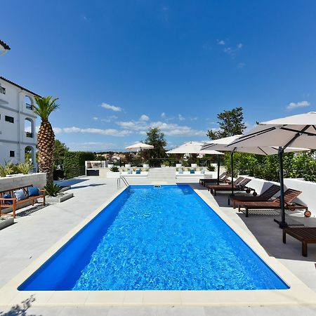 Mediterraneo Garden Apartments 佩特坎内 外观 照片