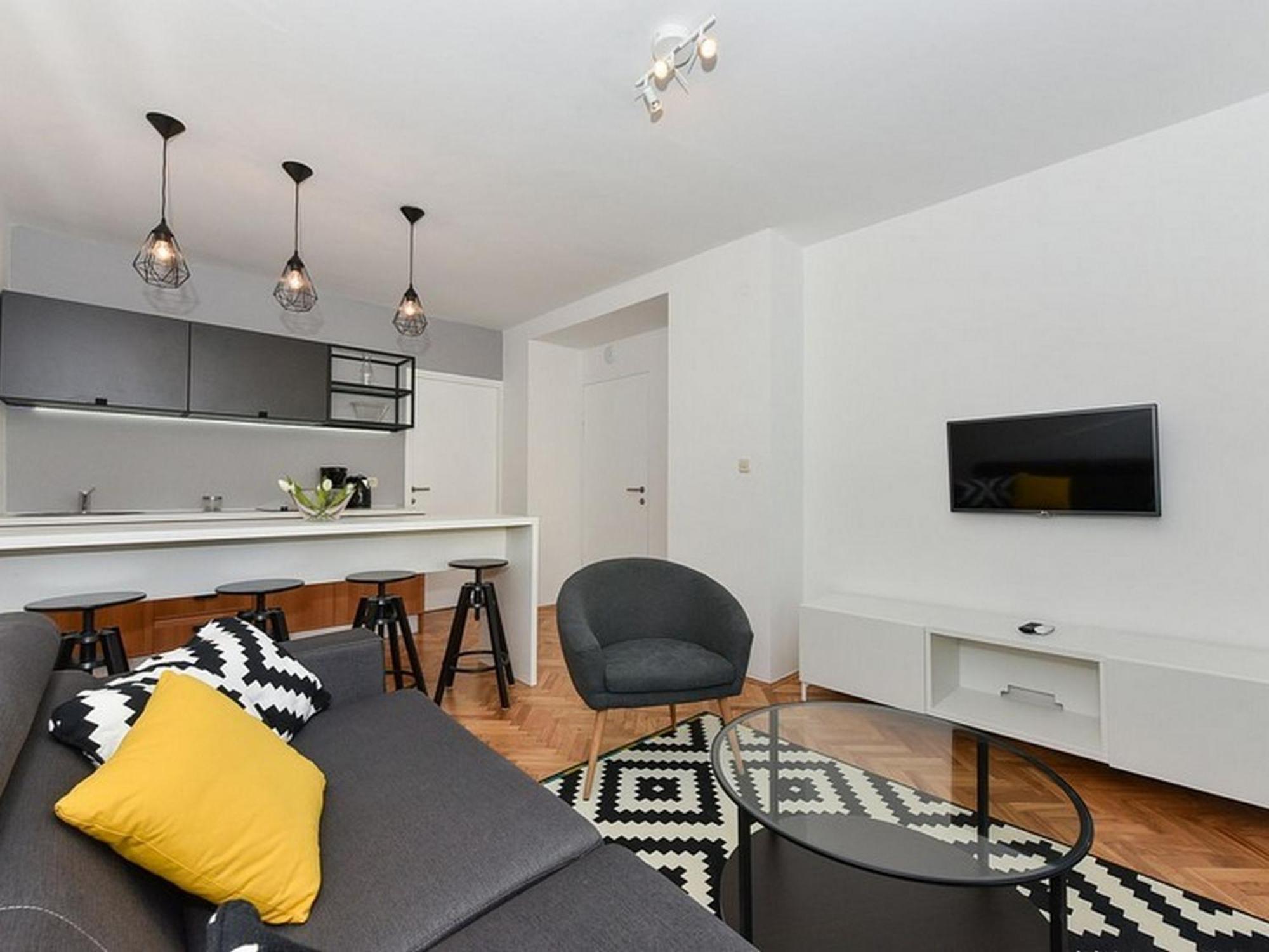 Mediterraneo Garden Apartments 佩特坎内 客房 照片