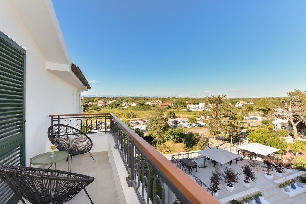 Mediterraneo Garden Apartments 佩特坎内 外观 照片