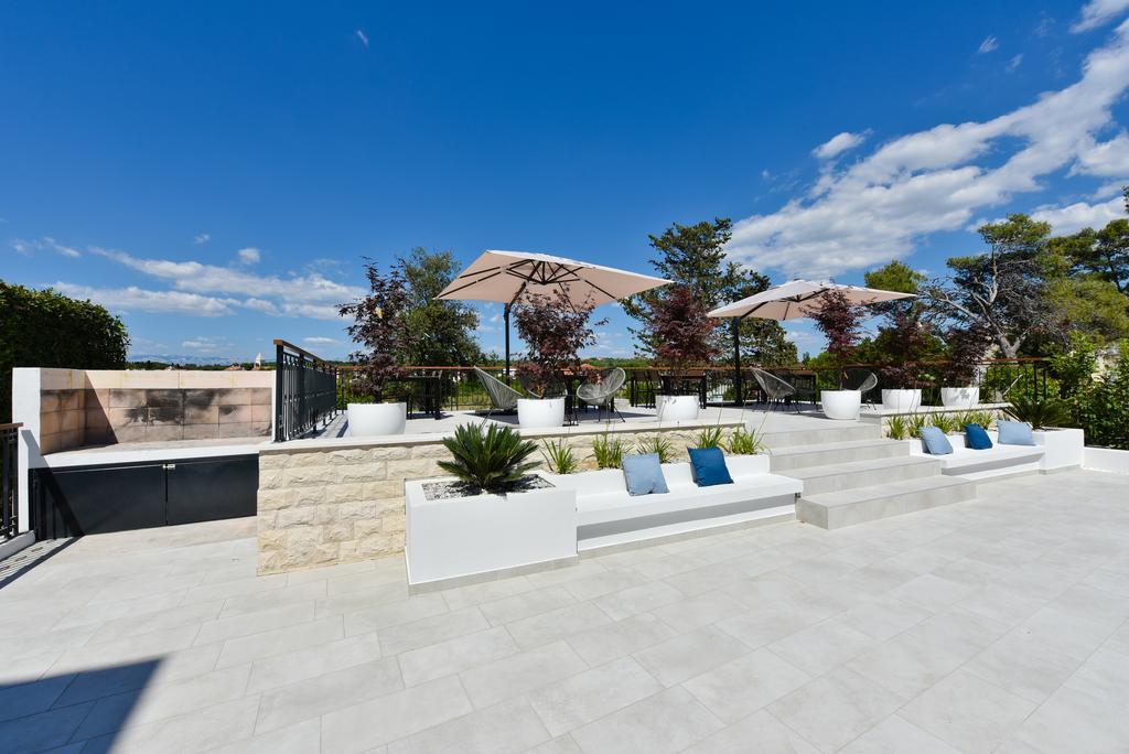 Mediterraneo Garden Apartments 佩特坎内 外观 照片