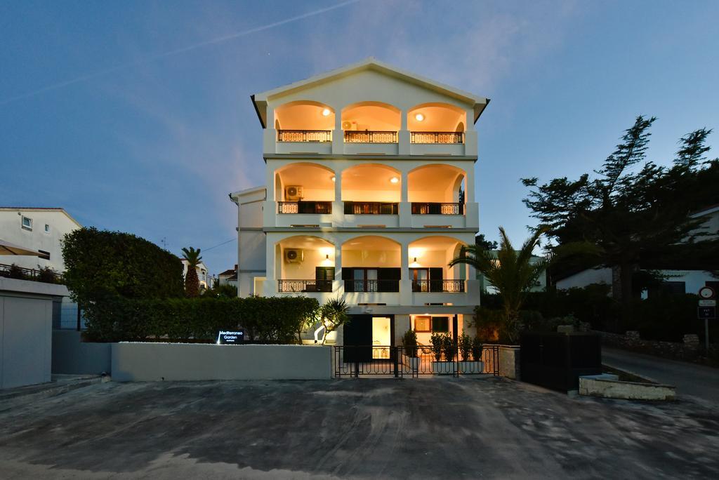 Mediterraneo Garden Apartments 佩特坎内 外观 照片